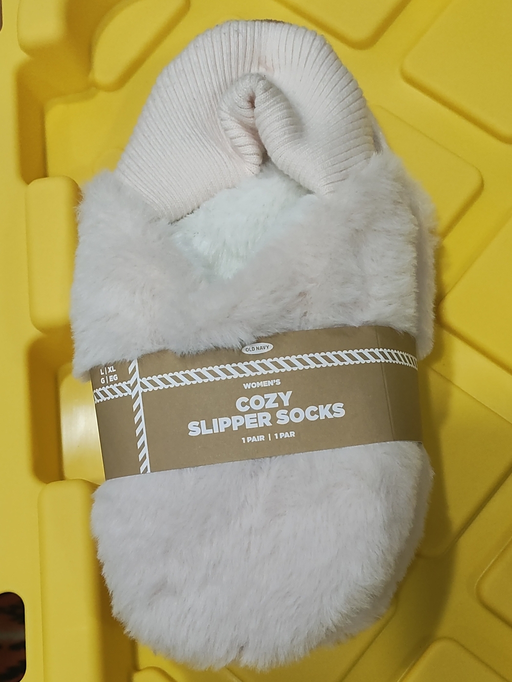 Old Navy Plush Faux Fur Slipper Socks - Light Blush